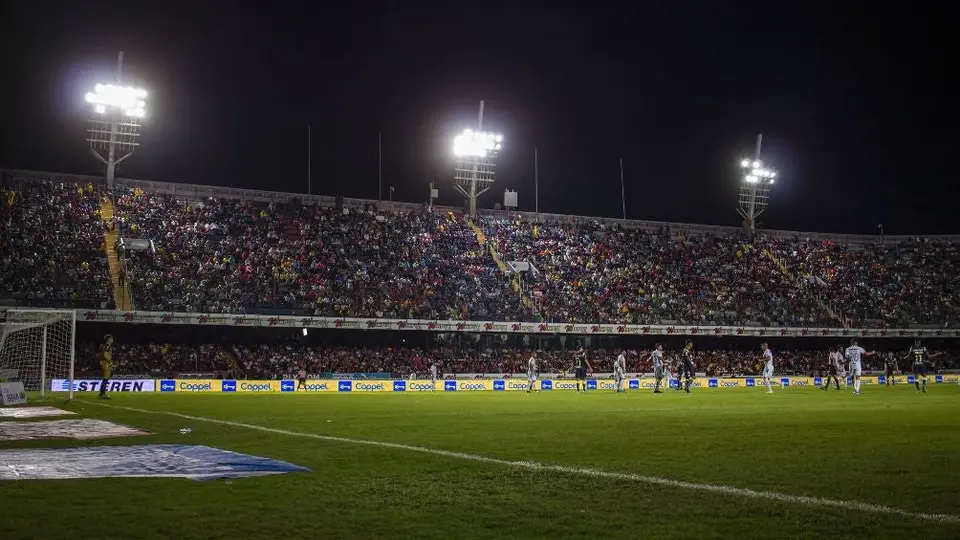 Veracruz tendrá nuevo equipo y remodelado estadio, anunció el gobernador