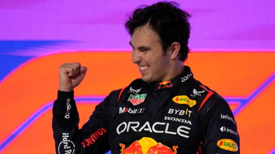Red Bull le cerró las puertas a Lewis Hamilton y reafirmó a Checo Pérez y Max Verstappen
