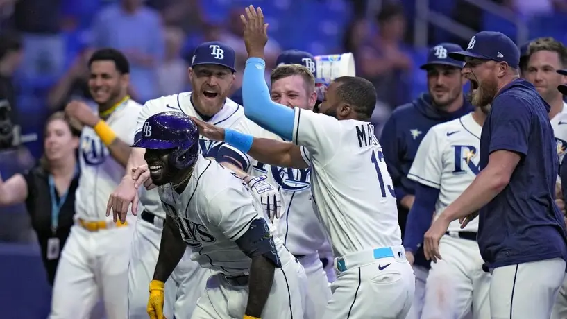 ¡Con poder mexicano! Arozarena y Paredes lideran a Rays a dejar tendidos a Twins
