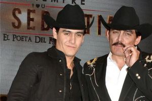 Julián Figueroa mandó un triste mensaje sobre su papá Joan Sebastian, horas antes de fallecer