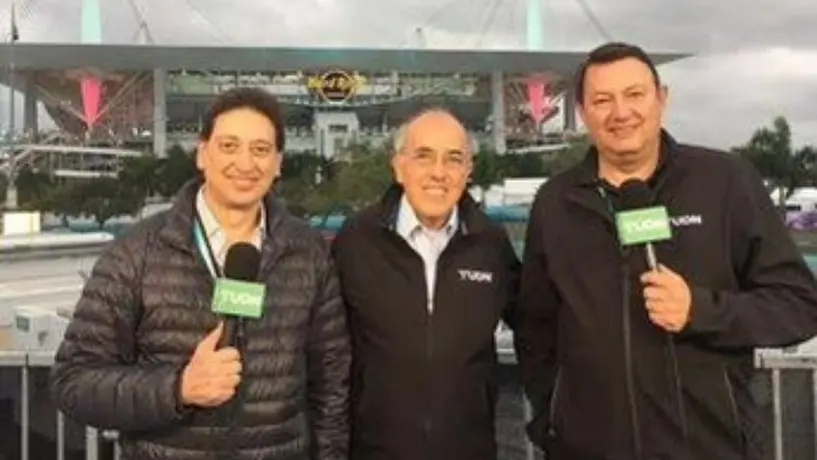 Enrique Burak troleó a Toño de Valdés por quedarse dormido