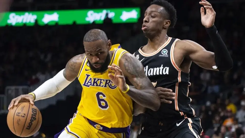 NBA: LeBron James brilla con 47 puntos en su cumpleaños 38 y le da la victoria a Lakers sobre Hawks