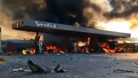Video: Momento exacto de explosión de pipa en gasolinera de Tula