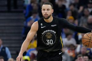 Stephen Curry y Warriors vencieron a Bucks en tiempo extra