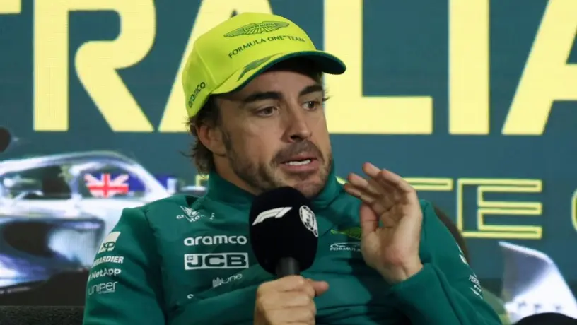 Fernando Alonso tras el caótico final del GP de Australia: 'Una auténtica montaña rusa emocional'