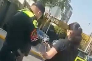 Lady Anubis, mujer 'influyente' de la CDMX, se hace viral por golpear a policía y evitar pago de infracción
