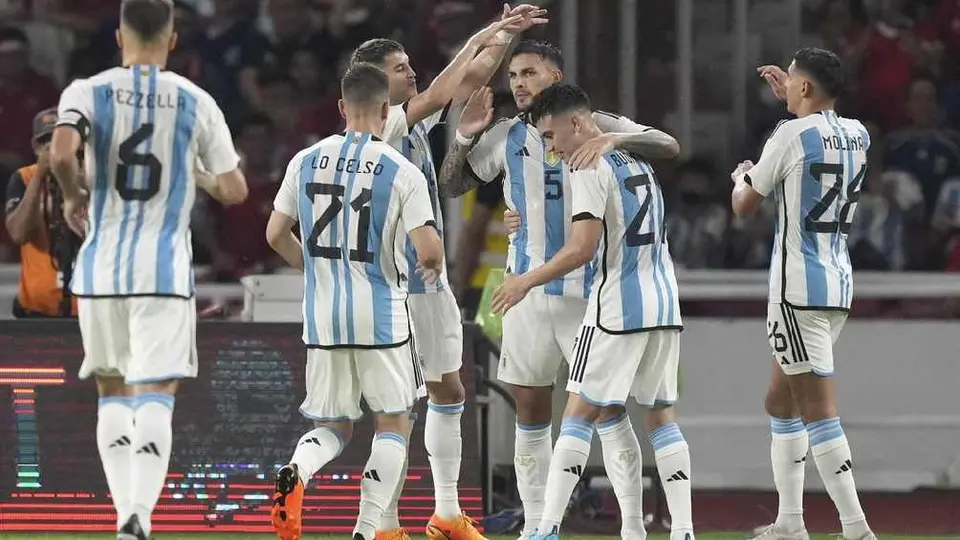 Argentina sin Messi vence a Indonesia en su segundo y último juego en Asia