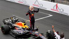 ¿Verstappen tiró indirecta para Checo en Mónaco?: 'Di muchos puntos para el equipo'