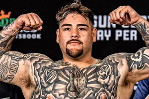 Andy Ruiz le hace un 'costoso' regalo a su novia Mayeli Alonso