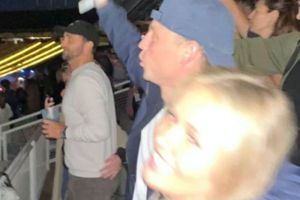 Jugadores del Barcelona disfrutaron concierto de Coldplay