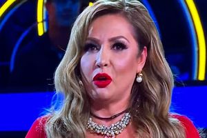 Paty Navidad 'confiesa' ser un extraterrestre y causa revuelo en redes