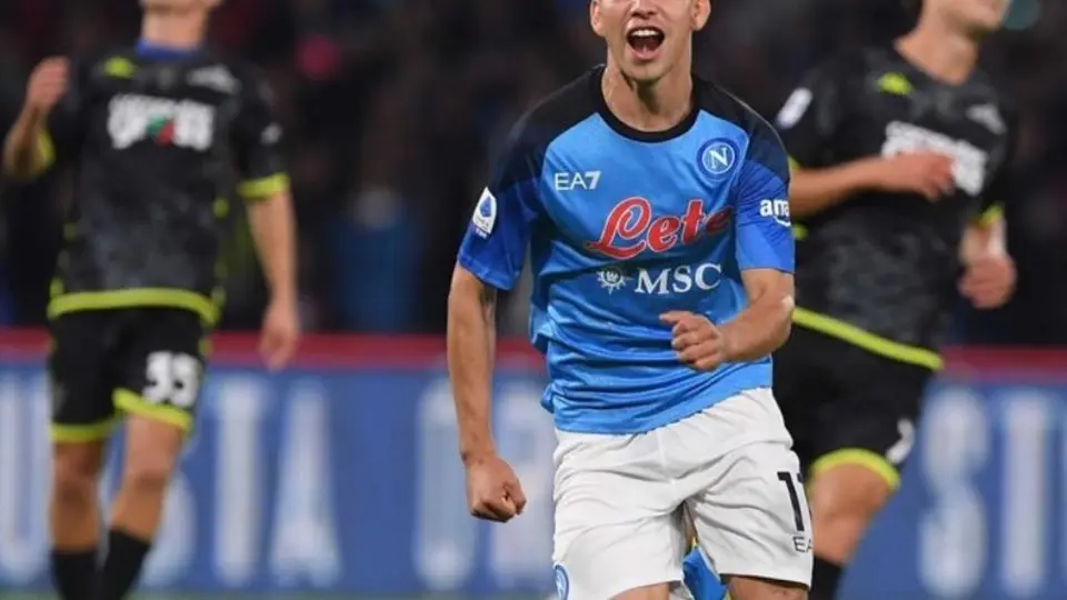 Chucky Lozano: Su salida del Napoli está cerca y parece ser algo inminente, según medios italianos