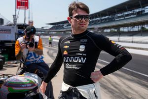Pato O'Ward quedó fuera del Indy 500 tras un accidente en las últimas vueltas