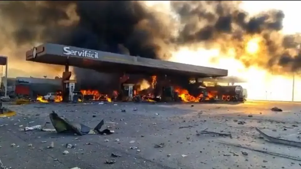 Tlahuelilpan: Reportaron explosión de pipa en una gasolinera; hay dos personas fallecidas
