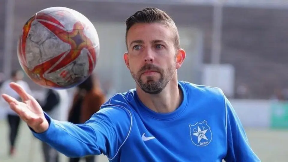 Luis García, se convirtió en nuevo entrenador del Espanyol de César Montes