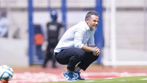 Rafa Puente no piensa en su salida y negó presión en Pumas: ‘No me preocupo por eso’