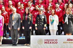 AMLO, presente en abanderamiento de la delegación mexicana que irá a los Juegos Centroamericanos