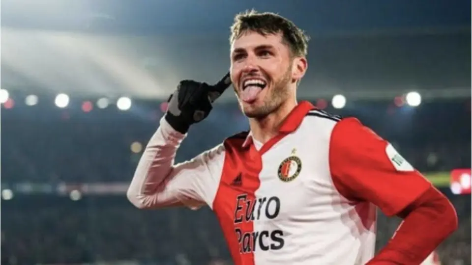 Santiago Giménez sobre su estadía en Feyenoord: "Quiero ganar algo antes de irme"
