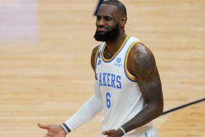 LeBron James se quedó a 36 puntos de romper récord y ser el máximo anotador de la NBA