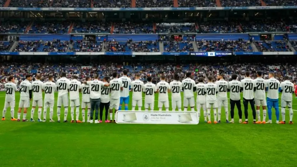 Jugadores y afición del Madrid mostraron su apoyo vs racismo: "Vinícius somos todos, basta ya"