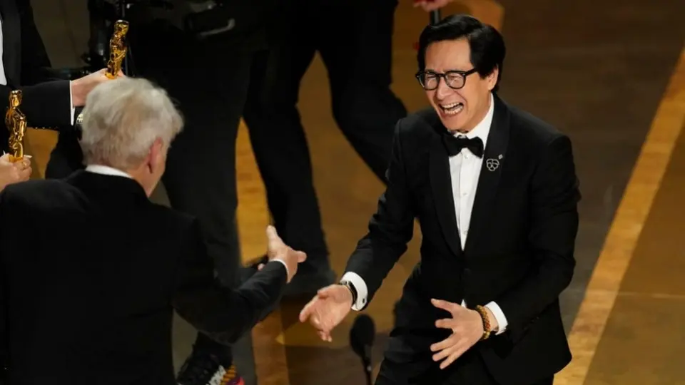 Oscar 2023: Harrison Ford y Ke Huy Quan se reencontraron casi 40 años después de “Indiana Jones”
