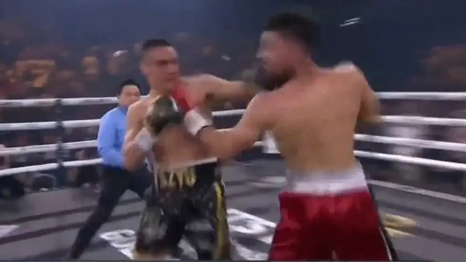 Carlos Ocampo fue noquedo por Tim Tszyu con un impresionante zurdazo
