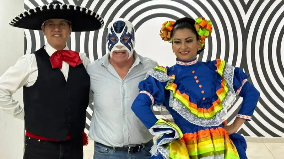 CMLL: Atlantis recibe reconocimiento por sus 40 años de trayectoria en la Alcaldía Benito Juárez