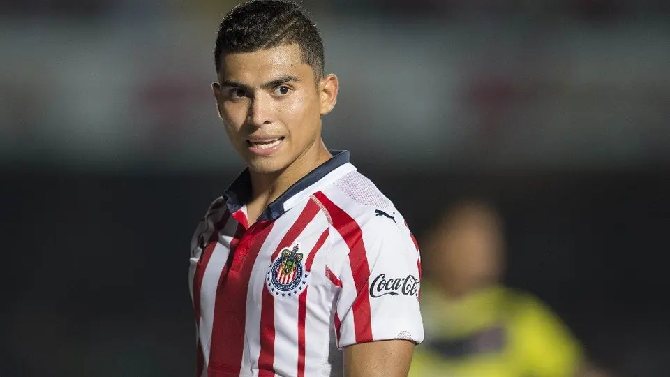 ¿Orbelín Pineda dejará el AEK?; el Maguito reveló que sueña con volver a Chivas
