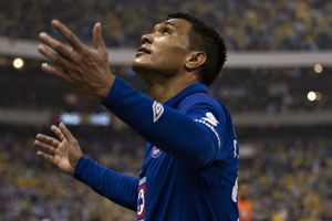 Teofilo Gutierrez rifó playera de Messi que el se quedó porque "Nadie ganó"