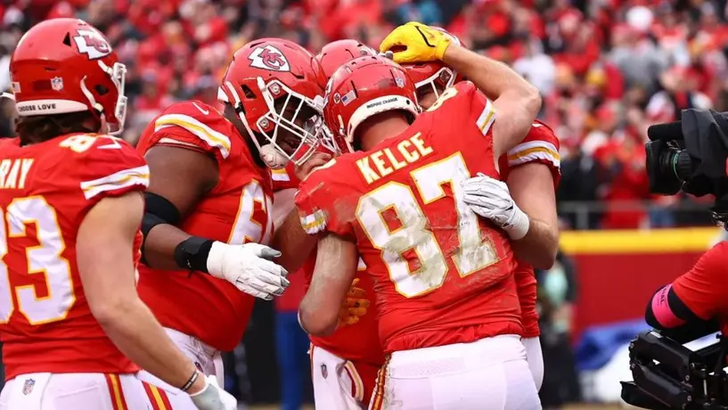 Pat Mahomes y los Kansas City Chiefs avanzan a la Final de Conferencia en la NFL