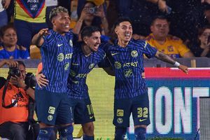 Diego Valdés: Presentadores de TV de Monterrey piden suspensión del chileno por festejo ante Tigres