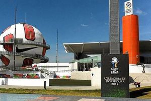 Pelé: Fue inmortalizado en el Salón de la Fama de Pachuca en el 2011