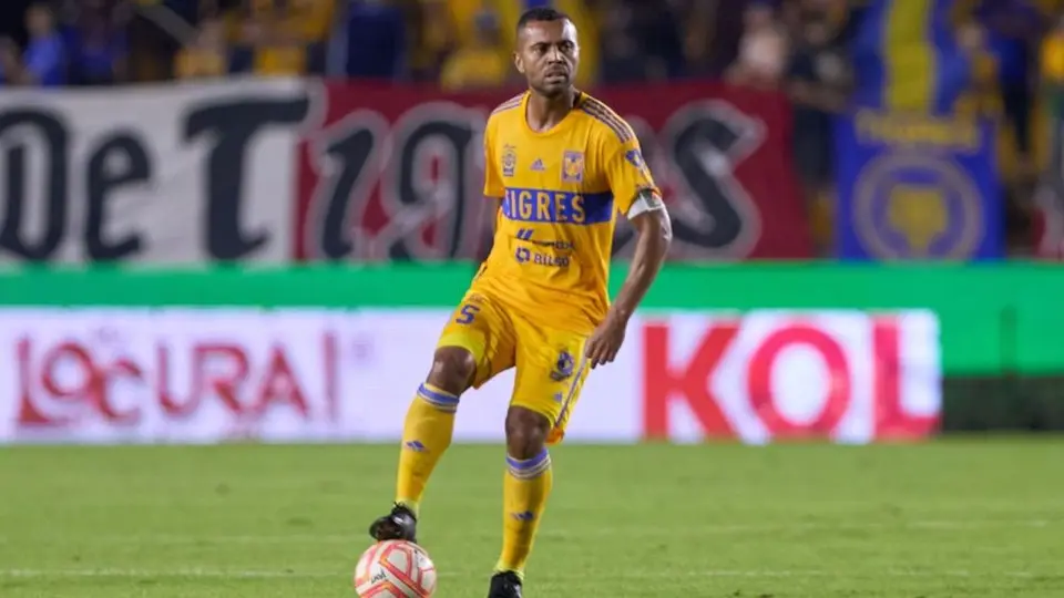 Cruz Azul ‘pretende’ a Rafael Carioca de Tigres para reforzar la contención celeste
