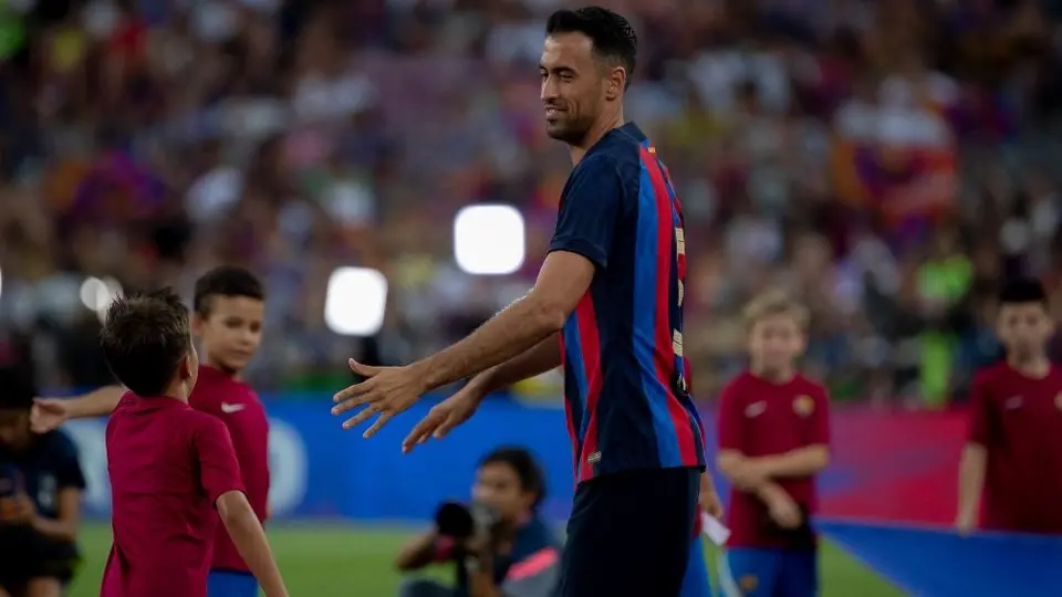 Barcelona: Xavi no asegura continuidad de Busquets tras final de temporada