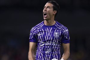 América: Óscar Jiménez conoció al niño al que le robaron su jersey en partido contra Toluca