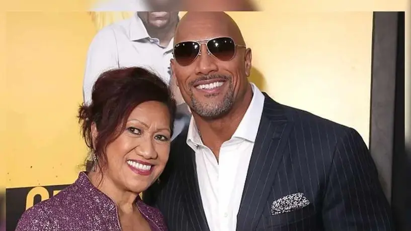 Dwayne Johnson reveló en redes sociales que su madre sufrió un accidente automovilístico
