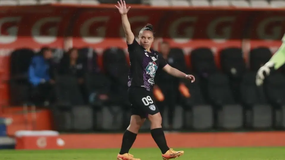 Charlyn Corral: 'Jugar contra Chivas es especial; será un duelo muy bonito'