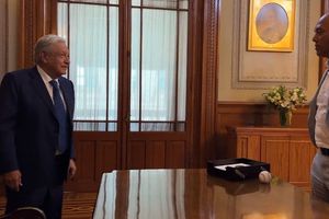 AMLO reta a la leyenda de los Yankees de Nueva York, Mariano Rivera: "Te voy a macanear"