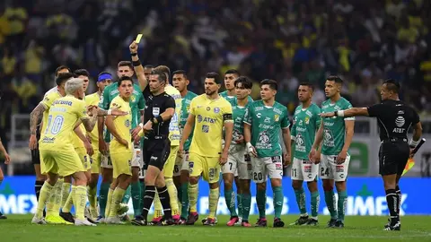 León, sancionado por sus publicaciones en redes sociales en partido vs América