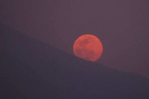 Luna Rosa 2023: ¿Qué significa y por qué es en Semana Santa?