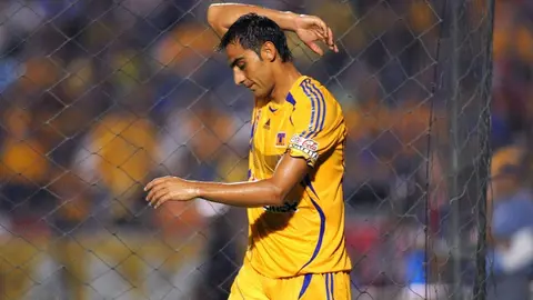 Divino Gaitán: Leyenda de Tigres presuntamente hacía señas en antro… ¿para pedir cocaína?