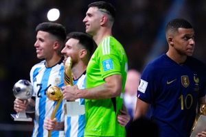 Mauricio Pinilla destrozó al Dibu Martínez: ‘¿Quién es para burlarse de Mbappé?’