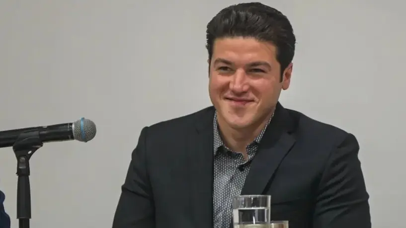 Samuel García hace encuesta sobre el estadio de Tigres, uno nuevo o remodelación de El Volcán