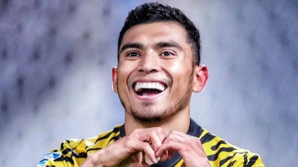 Orbelín Pineda, mejor jugador de la Superliga de Grecia tras su primer año con AEK Atenas