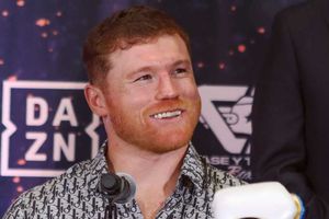 Canelo Álvarez no se guardó nada en contra de Faitelson: "Le contesto para que se le quite lo pen.."