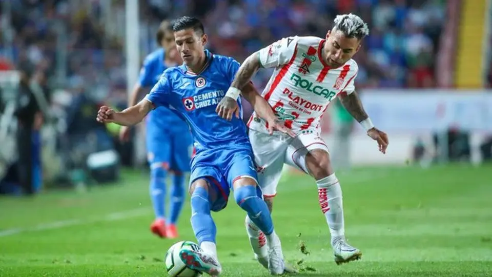 Necaxa vs Cruz Azul: Realizaron minuto de silencio por la muerte del futbolista Anton Walkes