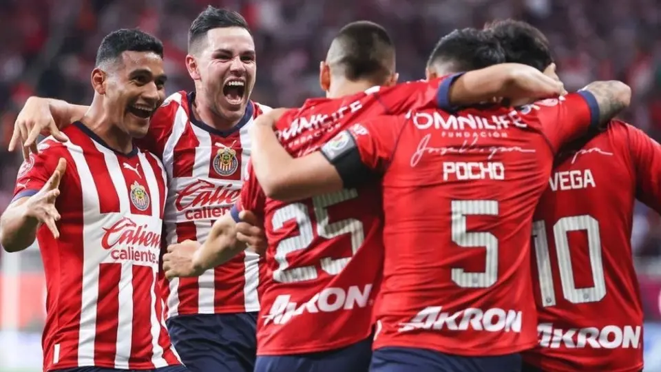 Jugadores de Chivas realizan pruebas médicas en Verde Valle