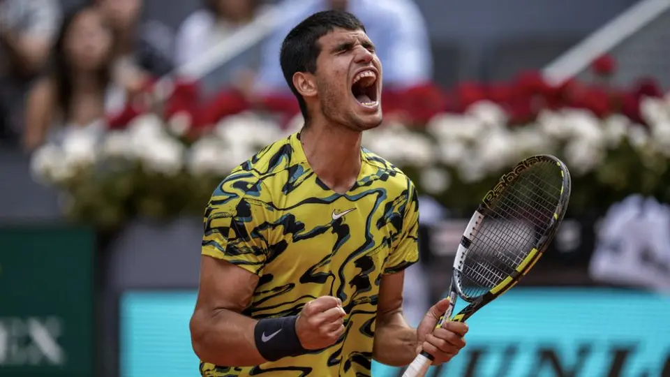 Carlos Alcaraz venció a Miñaur en el ATP Queens y recupera el número 1 del ranking
