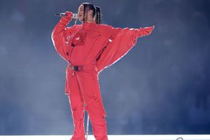 Shaquille O´Neal defendió a Rihanna de las criticas de su Half Time Show: "Cállense todos"