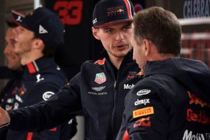 Max Verstappen frustrado por no alcanzar Checo en Azerbaiyán: "No sé que estoy haciendo mal"